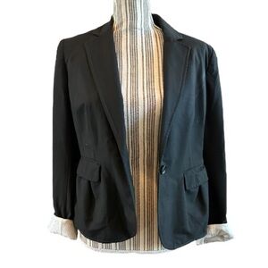 Ann Taylor LOFT Black Blazer lined internal pocket size 8 button front